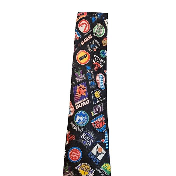 Vtg NBA Logos Mens Tie Necktie Surrey Wallywear Tie Basketball Teams 90s 1994 - Picture 6 of 8